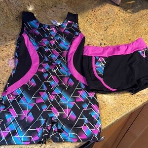 Geometric Patterned Athletic Set